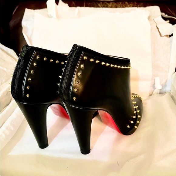 Christian Louboutin Carapachoc 100 Spike blk kid Lthr Peeptoe Ankle Boots EU38.5 - Picture 9 of 12